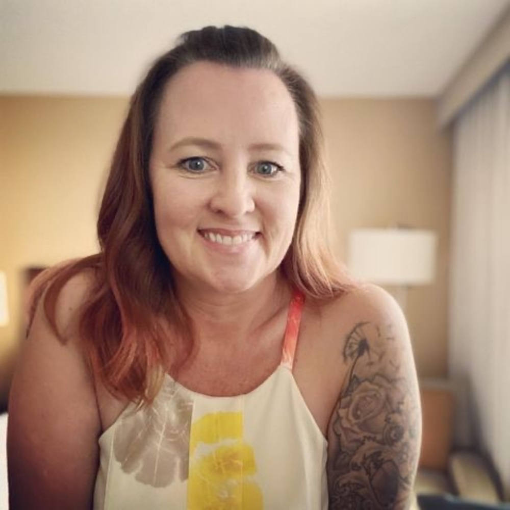 Meet your Posher, Alyson